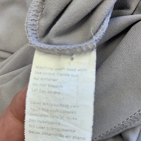 Fabletics Light Gray Active Top • Sz S - Picture 9 of 12